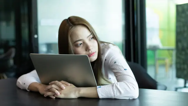 Mencari Penyebab Rasa Iri dan Dengki yang Kerap Muncul