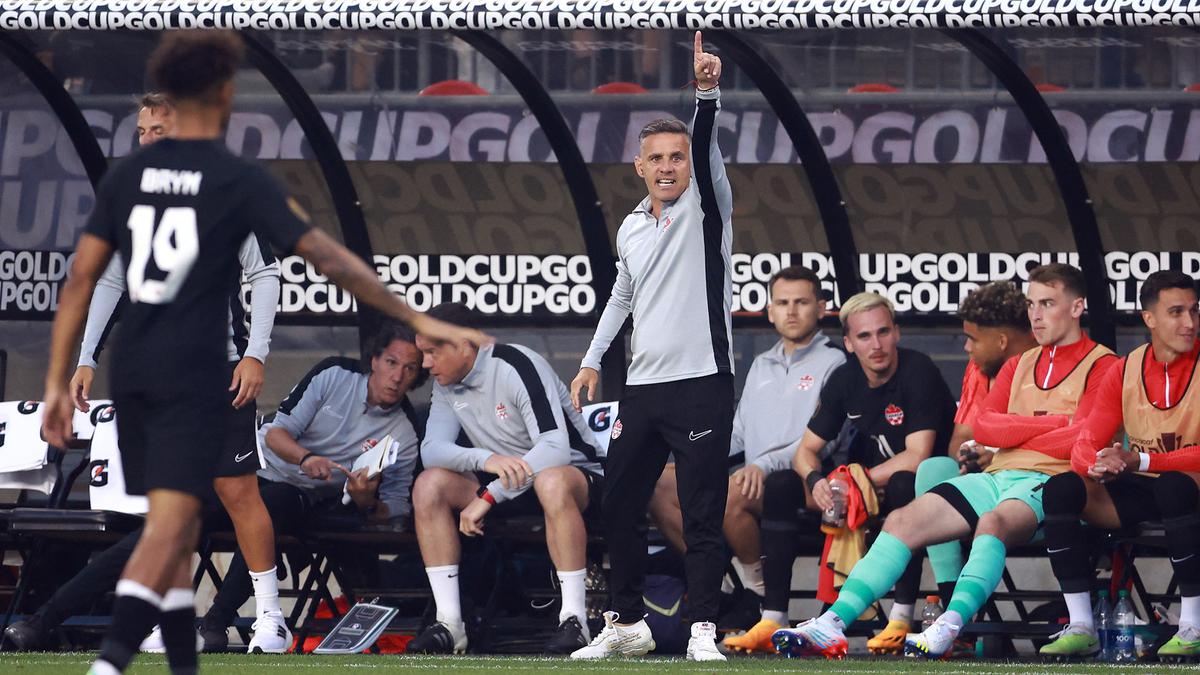 John Herdman OTW Timnas Indonesia, Eks Bek Tim Merah-Putih Bocorkan Pengalaman Dilatih Pelatih asal Inggris