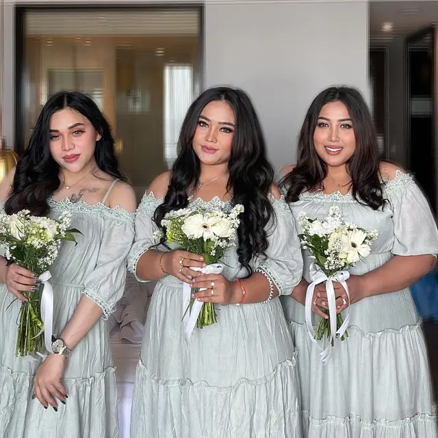 6 Potret Bridesmaid Lucinta Luna di Hari Pertunangan, Tak Kalah Memesona