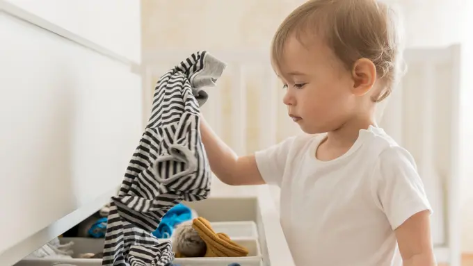 Cara mengajarkan anak untuk membantu bersih-bersih di rumah