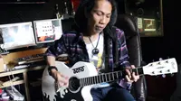 Eks Gitaris Powerslaves Ini Nyanyi Lagu Mellow
