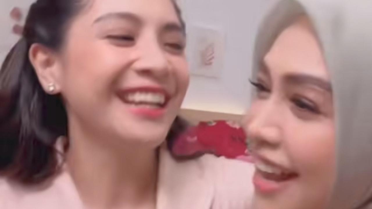 Nagita Slavina Salting Disebut Ibu Negara, Senyum Semringah & Paras Cantik Bikin Salfok Disebut Mirip Gempi