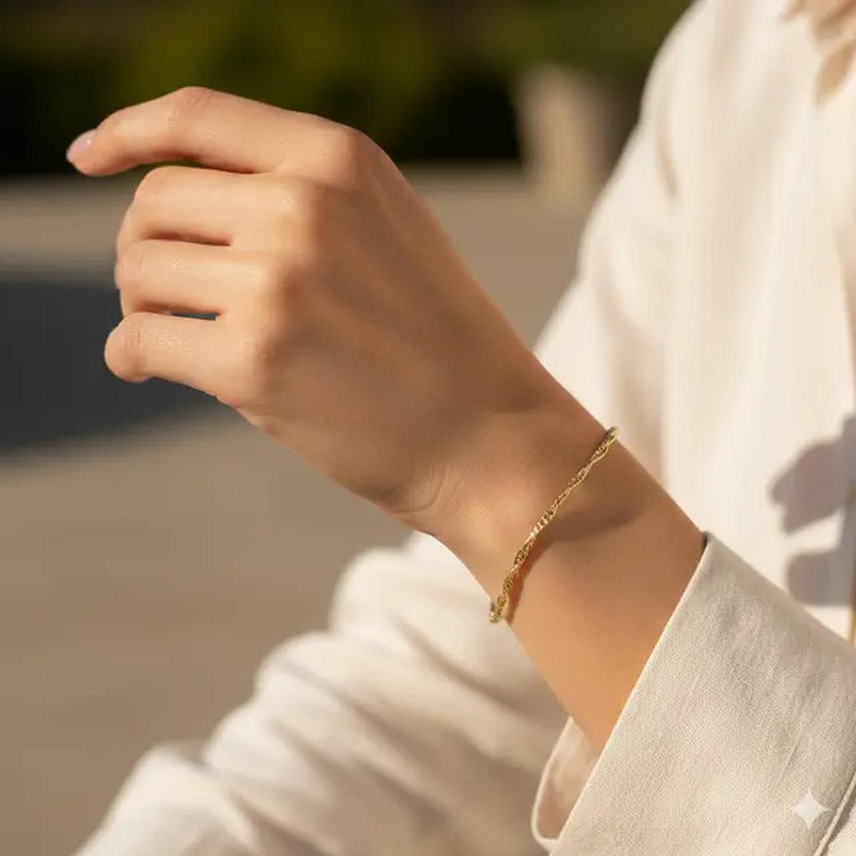 8 Model Gelang Rantai 2 Gram Polos yang Kecil tapi Berkilau Cantik