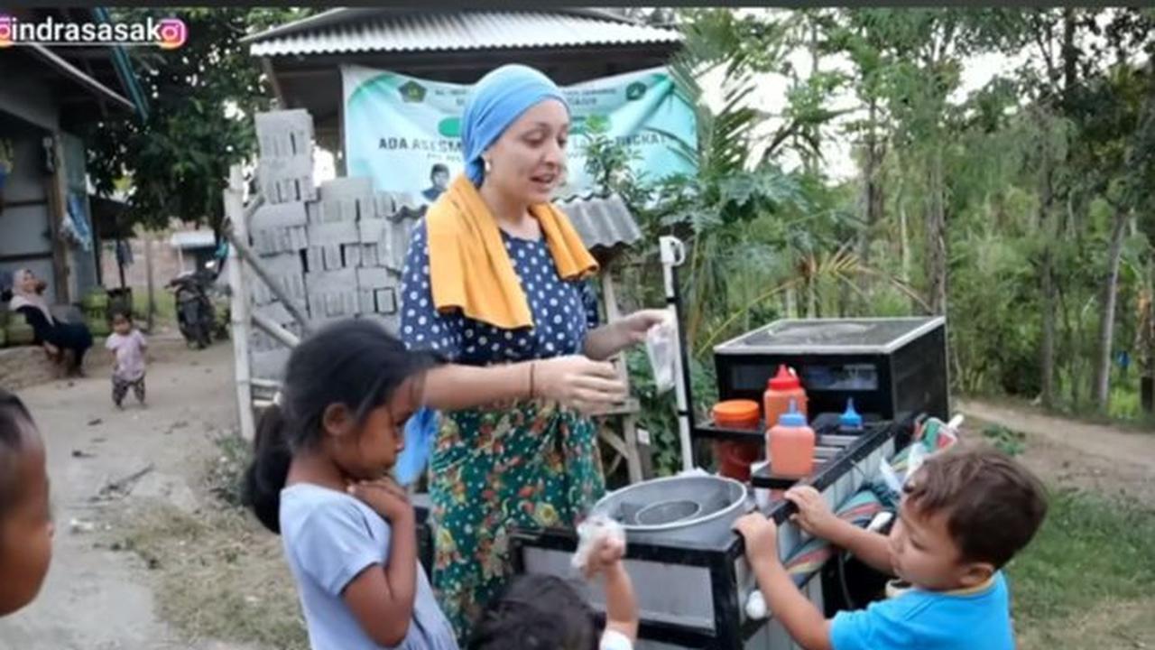 Melissa 'Saya Sibuk Sekarang'