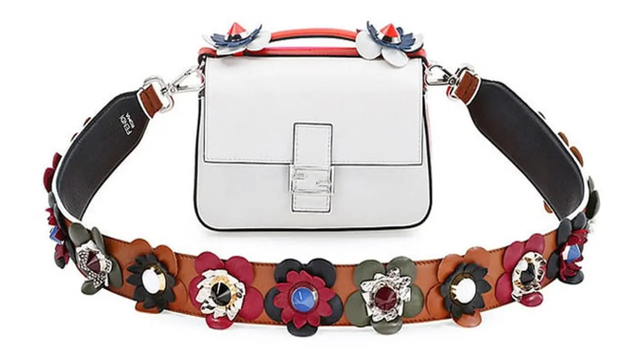 Maksimalkan Gaya Anda dengan Aksi Strap Bag