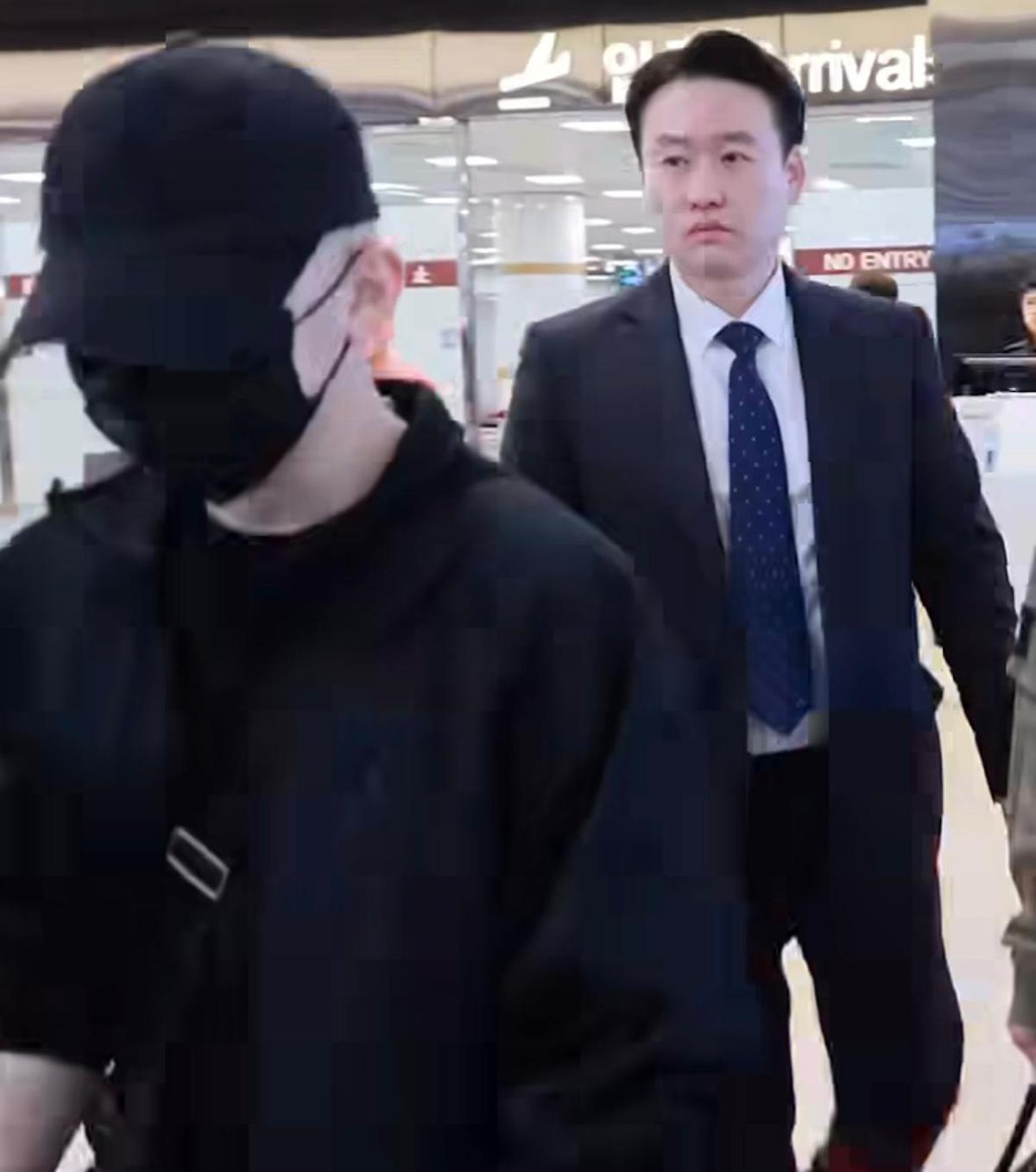 9 Gaya Airport SEVENTEEN yang Skena Banget, Tiap Membernya Punya Signature Look