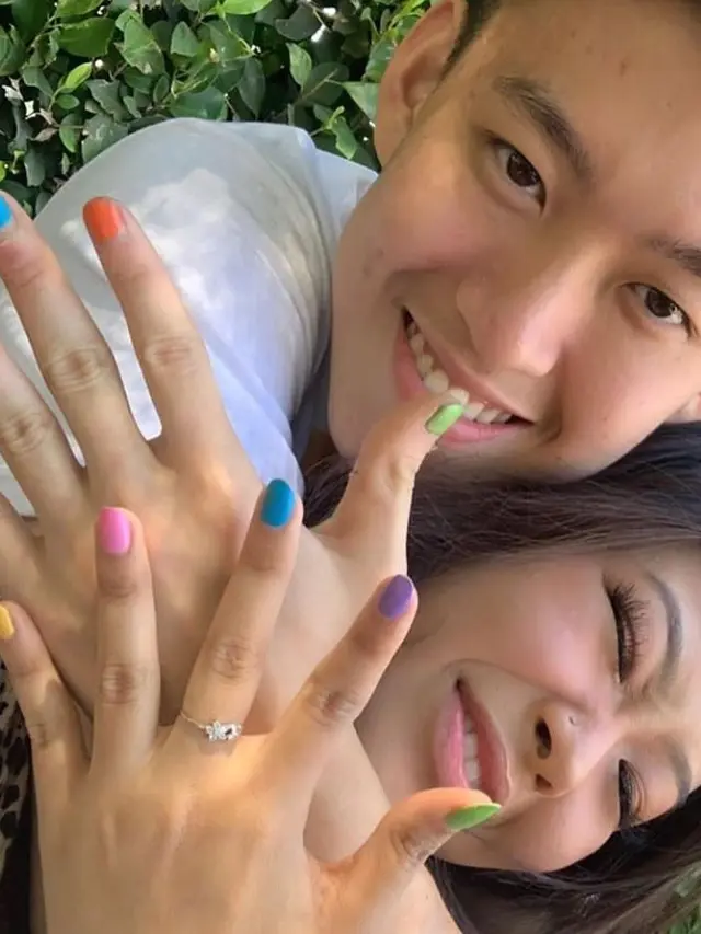 Dikabarkan Pacaran, Ini 6 Momen Kedekatan Rich Brian dan Vanntey Heng