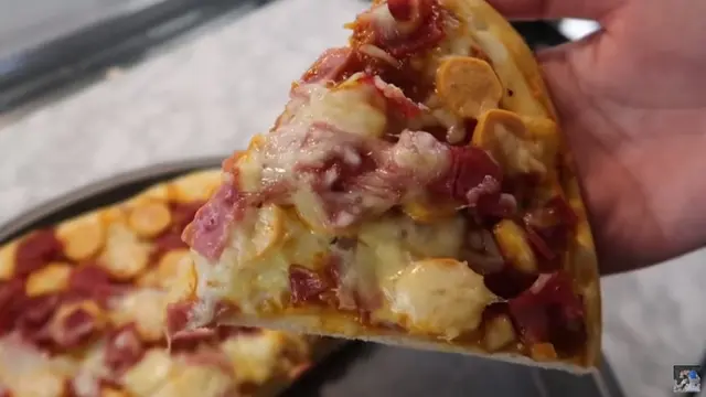 Pizza ala Titi Kamal