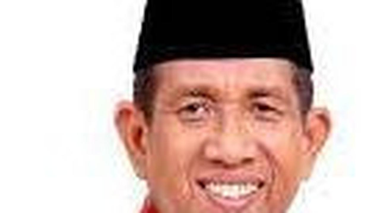 VIDEO: Ngotot Saffarudin PDIP Desak Komjen Fadil Imran Ngaku Soal Polisi Pasang Baliho PSI di Jabar
