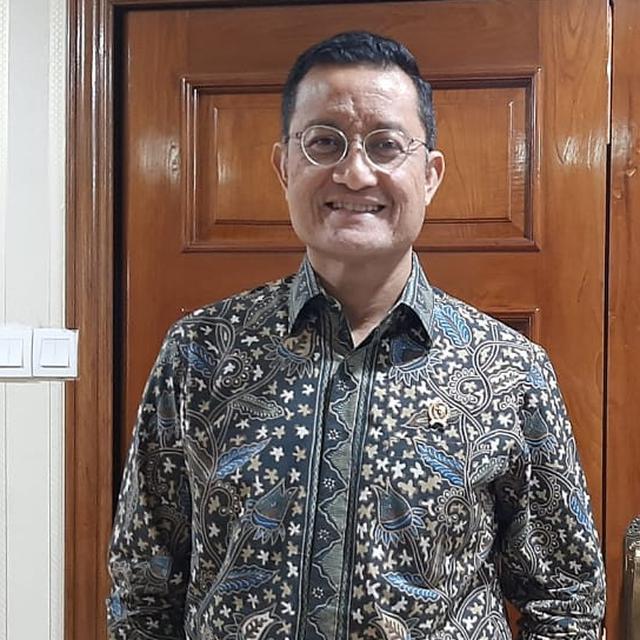Persahabatan Dan Kerukunan Umat Beragama Jadi Tema Natal Nasional 2019 News Liputan6 Com Di samping membuat kue, memilih dekorasi rumah, membeli pohon natal, pastinya yang tidak boleh terlewatkan adalah.