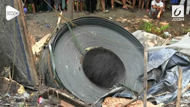 VIDEO: Nahas, Warga Penjaringan Tewas Tertimpa Gulungan Baja 25 Ton