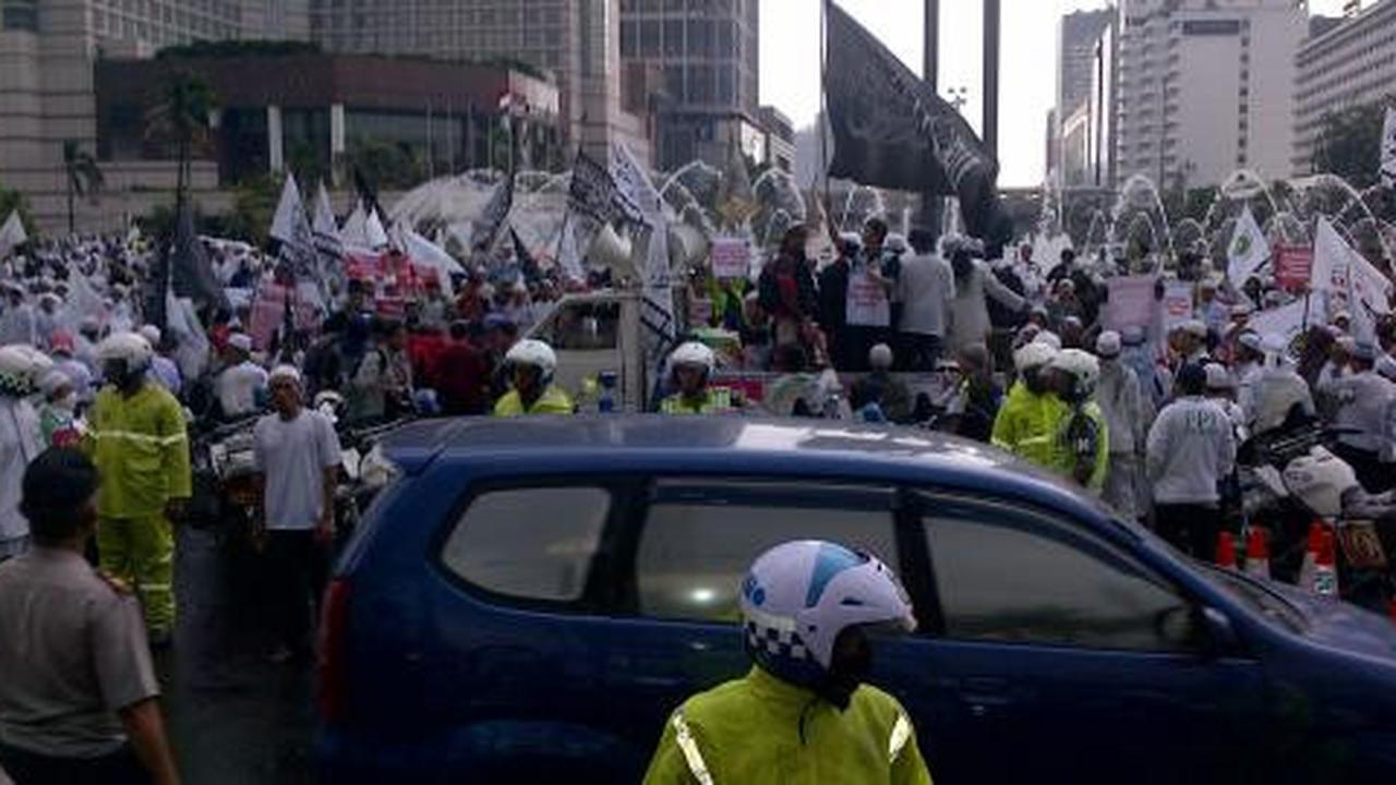 Demo FPI, liberal, BBM, SBY, Korupsi hingga macet