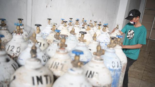 Nampak ratusan tabung oksigen bantuan kepada Pemprov Jabar siap didistribusikan ke seluruh wilayah Jawa Barat.