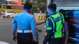 Kondektur Bus Tangerang Tega Tusuk Penumpang, Begini Kronologinya