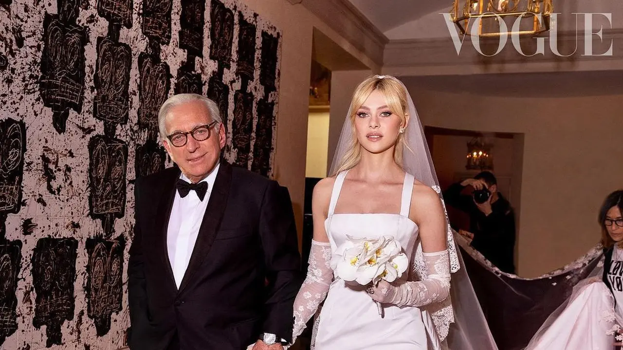 7 Potret Detail Gaun Pengantin Nicola Peltz yang Dinikahi Brooklyn Beckham, Mewah dan Elegan