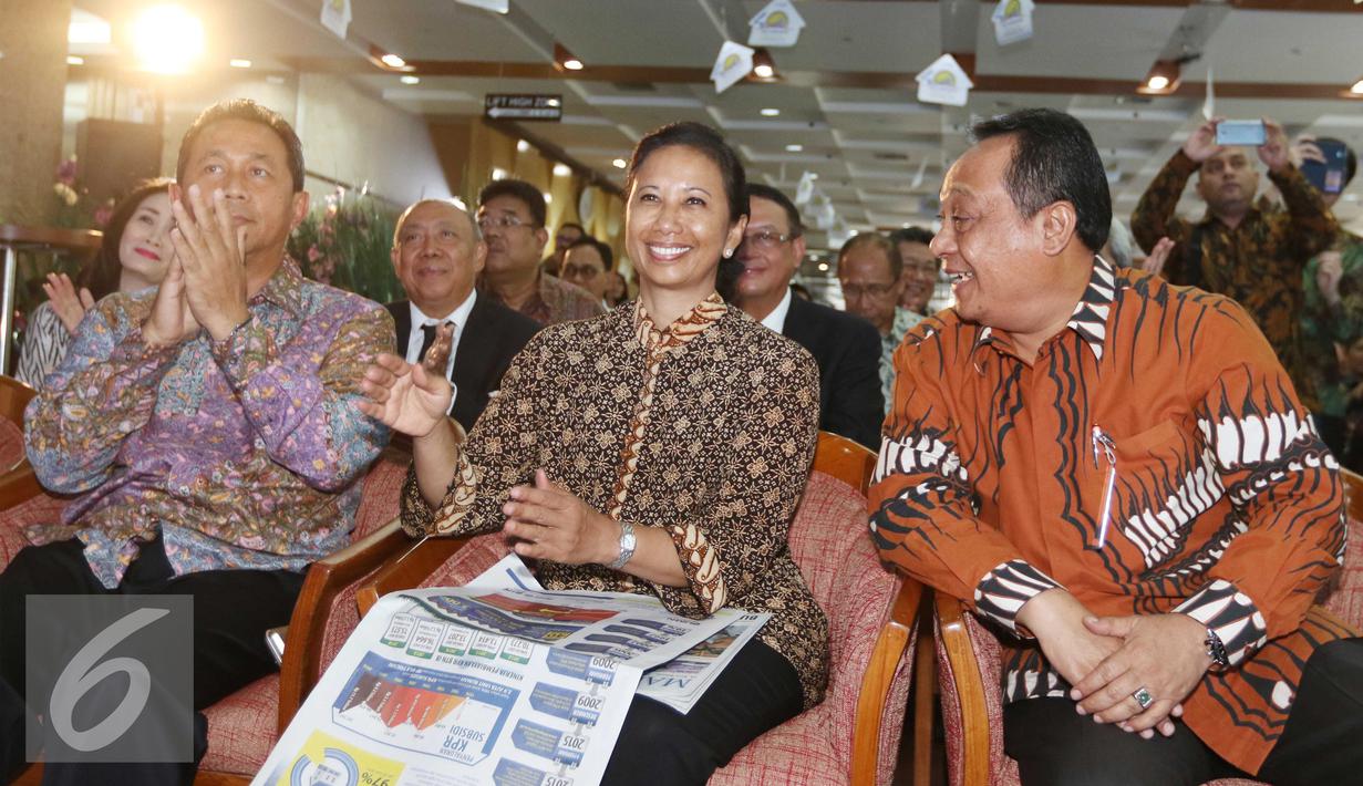 Menteri BUMN Rini M Soemarno saat menghadiri acara HUT KPR BTN di Menara BTN, di Jakarta Selasa (14/12). Bank BTN menegaskan perannya sebagai Bank yang fokus pada pembiayaan perumahan. (Liputan6.com/Angga Yuniar)