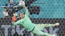 Berkat aksi apik Yann Sommer pada babak adu penalti tersebut Swiss mampu mengunci kemenangan dengan skor 4-5. (AP Photo/Vadim Ghirda, Pool)