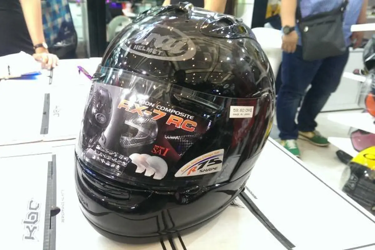 Helm termahal