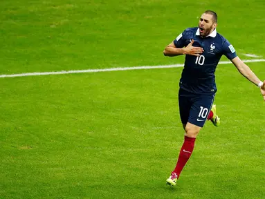 Penyerang Perancis, Karim Benzema berhasil mencetak dua gol saat berlaga di penyisihan Piala Dunia 2014 Grup E kontra Honduras di Estadio Beira-Rio, Porto Alegre, Brasil, (16/6/2014). (REUTERS/Marko Djurica)