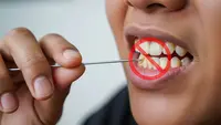 5 Cara Mengeluarkan Daging yang Nyelilit di Gigi Secara Aman dan Efektif, Hindari Tusuk Gigi