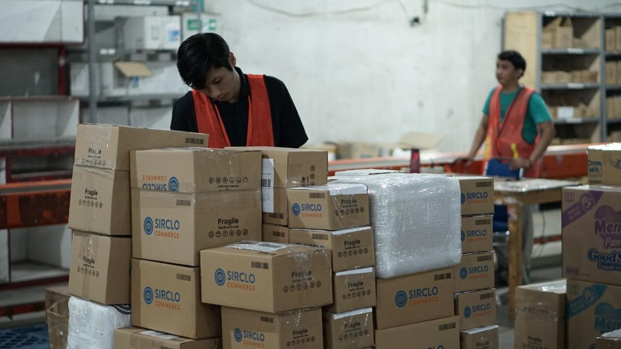 Ilustrasi e-commerce enabler