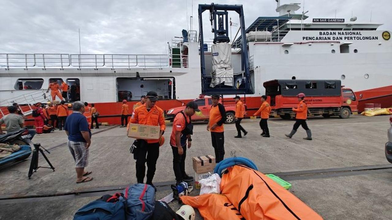 Kapal Basarnas Ganesha Tiba di Sibolga Setelah Lima Hari Pelayaran Panjang