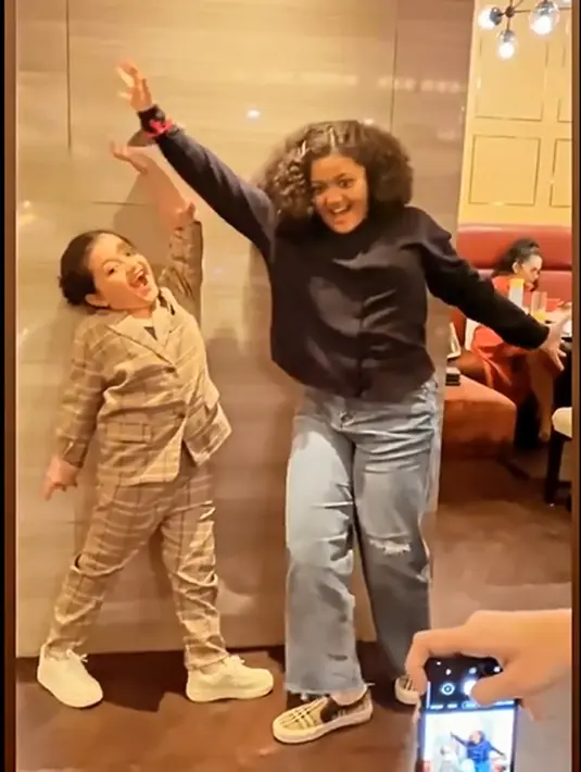 Amora Lemos dan Arsy Hermansyah (Instagram/queenarsy)