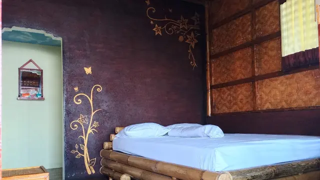 Kamar Homestay destinasi wisata Tanjung Watukrus. (Liputan6.com/ Dionisius Wilibardus)