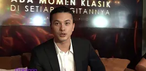 Nicholas Saputra merasakan hal yang luar biasa selama syuting film AADC 2. Setelah 14 tahun berpisah, seperti apa sih cerita Nicholas saat syuting bersama geng cinta?