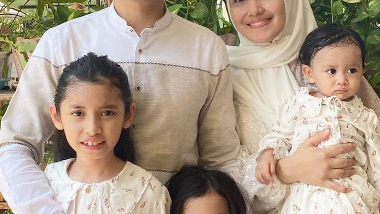 Perankan Tokoh Antagonis di Bidadari Surgamu, Intip Potret Keharmonisan Keluarga Lian Firman