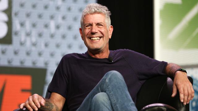 Anthony Bourdain, chef populer sekaligus sahabat barack Obama, meninggal bunuh diri di usia 61 (AFP)