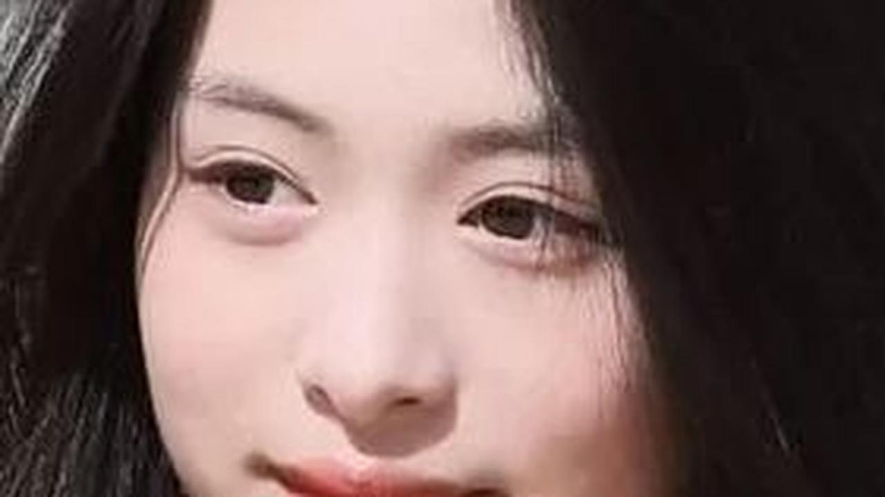 Seperti beberapa idol yang telah debut sebelumnya, Ahyeon juga merupakan siswa sekolah seni ternama di Korea Selatan, yakni Hanlim Art School. Oleh sebab itu, kemampuan Ahyeon semakin terasah dan matang.