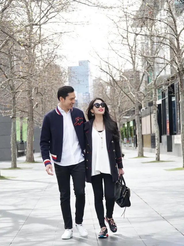 Momen 6 Seleb Babymoon di Luar Negeri, Kompak Bareng Pasangan