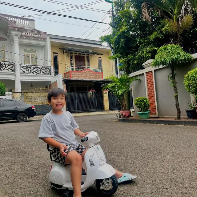 Model Rambut Gala Sky yang Bisa Jadi Inspirasi untuk Anak Cowok Usia 5 Tahun/Instagram @galaasky