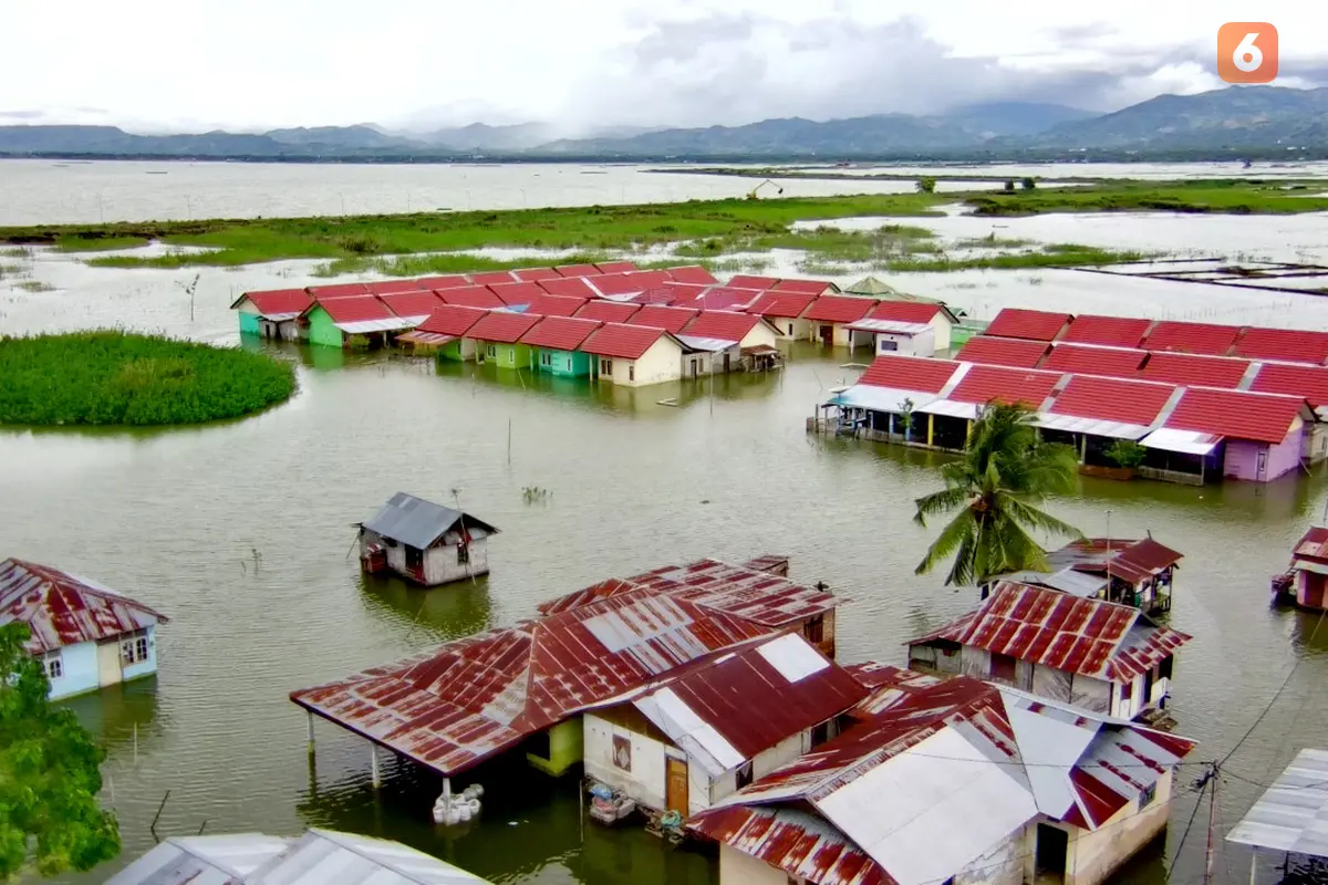 Pemukiman warga Desa Buhu, Kecamatan Telaga Jaya, Kabupaten Gorontalo menjadi langganan banjir saat hujan (Arfandi/Liputan6.com)