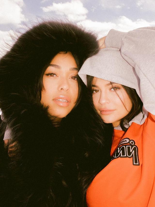 [Bintang] Jordyn Woods - Kylie Jenner