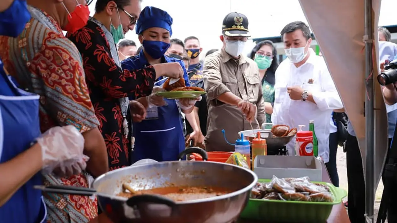 Pemkot Manado bekerja sama dengan Kamar Dagang Indonesia (Kadin) meluncurkan kegiatan Kick off Duta IKM/UMKM Go Export di Godbless Park, Manado, Sabtu (03/10/2020).