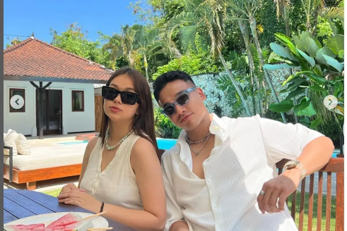 Rebecca Klopper dan Fadly Faisal sudah setahun pacaran (Foto: instagram rklopperr)