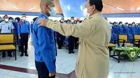 Menteri Pertahanan Republik Indonesia Prabowo Subianto saat mengunjungi SMA Taruna Nusantara. (Tim Biro Humas Kemenhan)