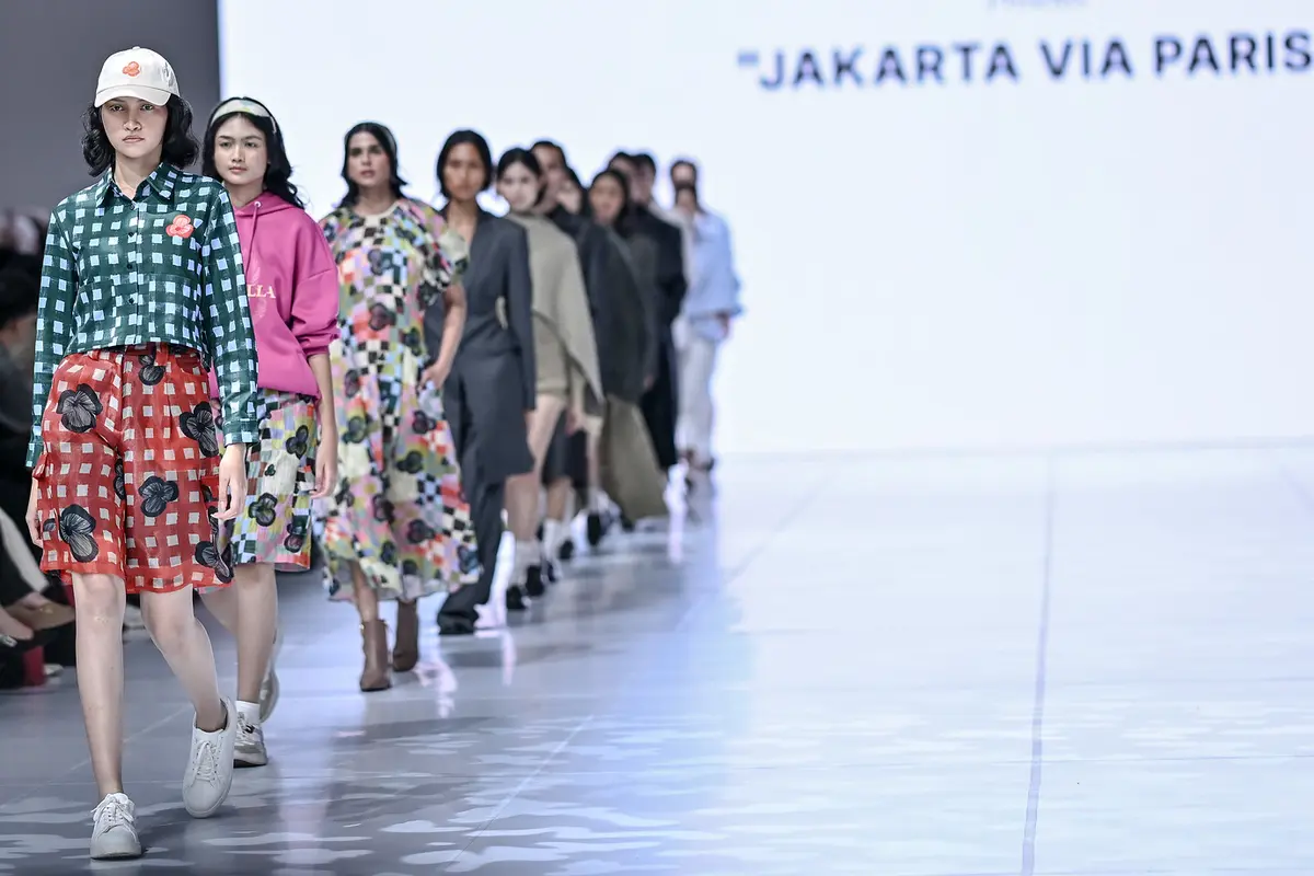 Jakarta via Paris