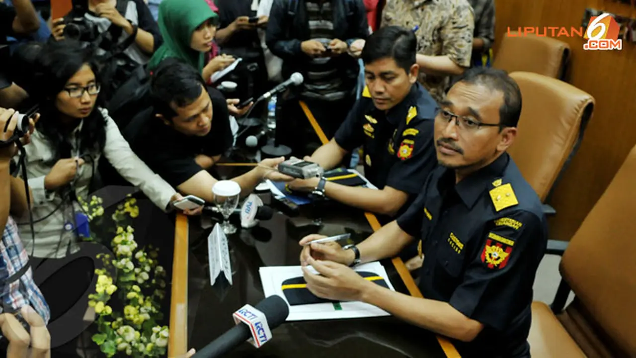5-suap-bea-cukai-131101d.jpg