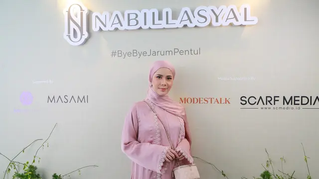 Cynthia Ramlan pada acara grand opening Nabillasyal, di kawasan Bintaro, Jakarta Selatan, Sabtu (22/2/2025).