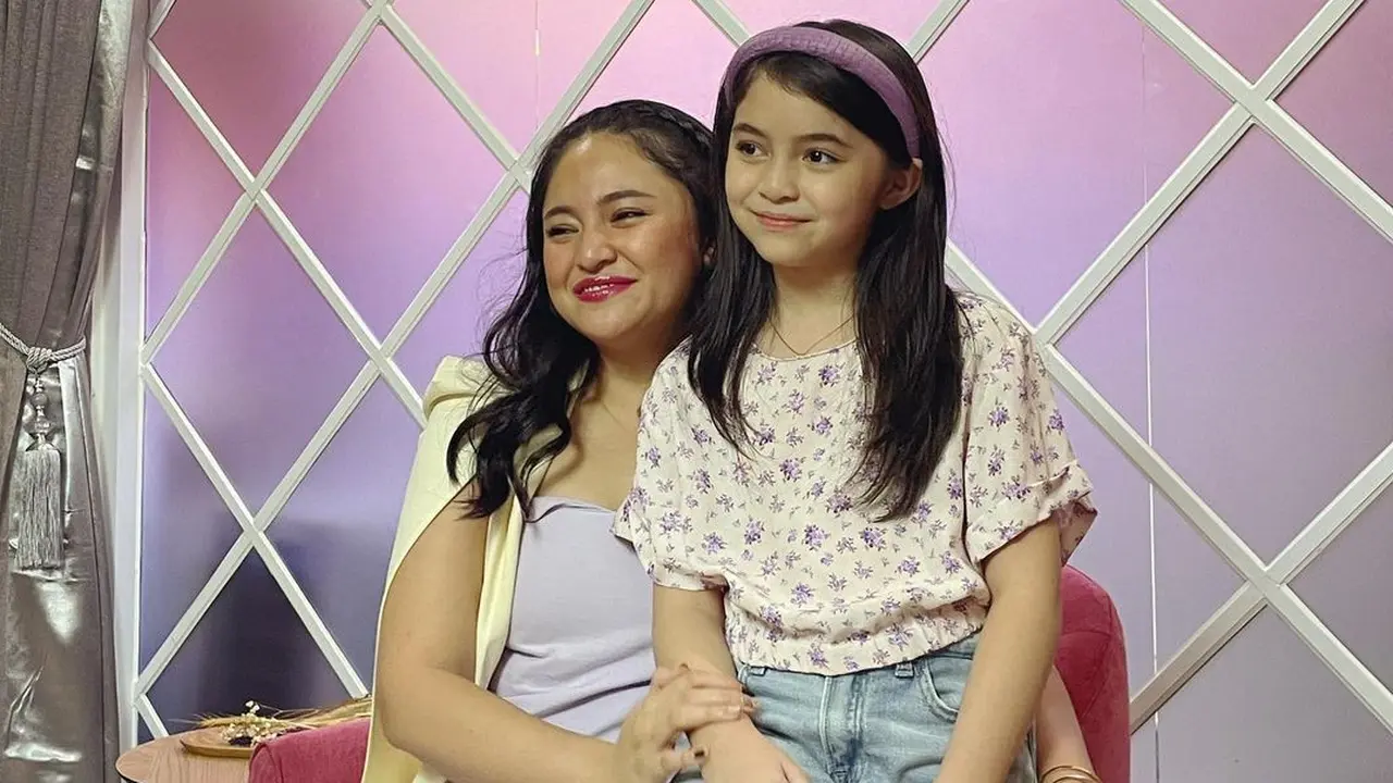 Gaya Fashion Kompak 8 Seleb Indo dengan Anak Perempuan Mereka, Malah Seperti Kakak Beradik!