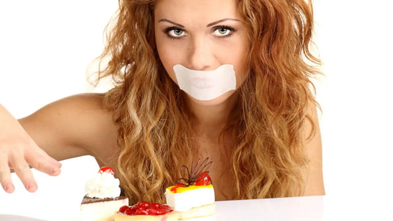 (c) shutterstock