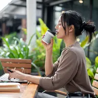 Memiliki inner peace dan selalu tenang hadapi tantangan./Copyright depositphotos.com/BongkarnGraphic