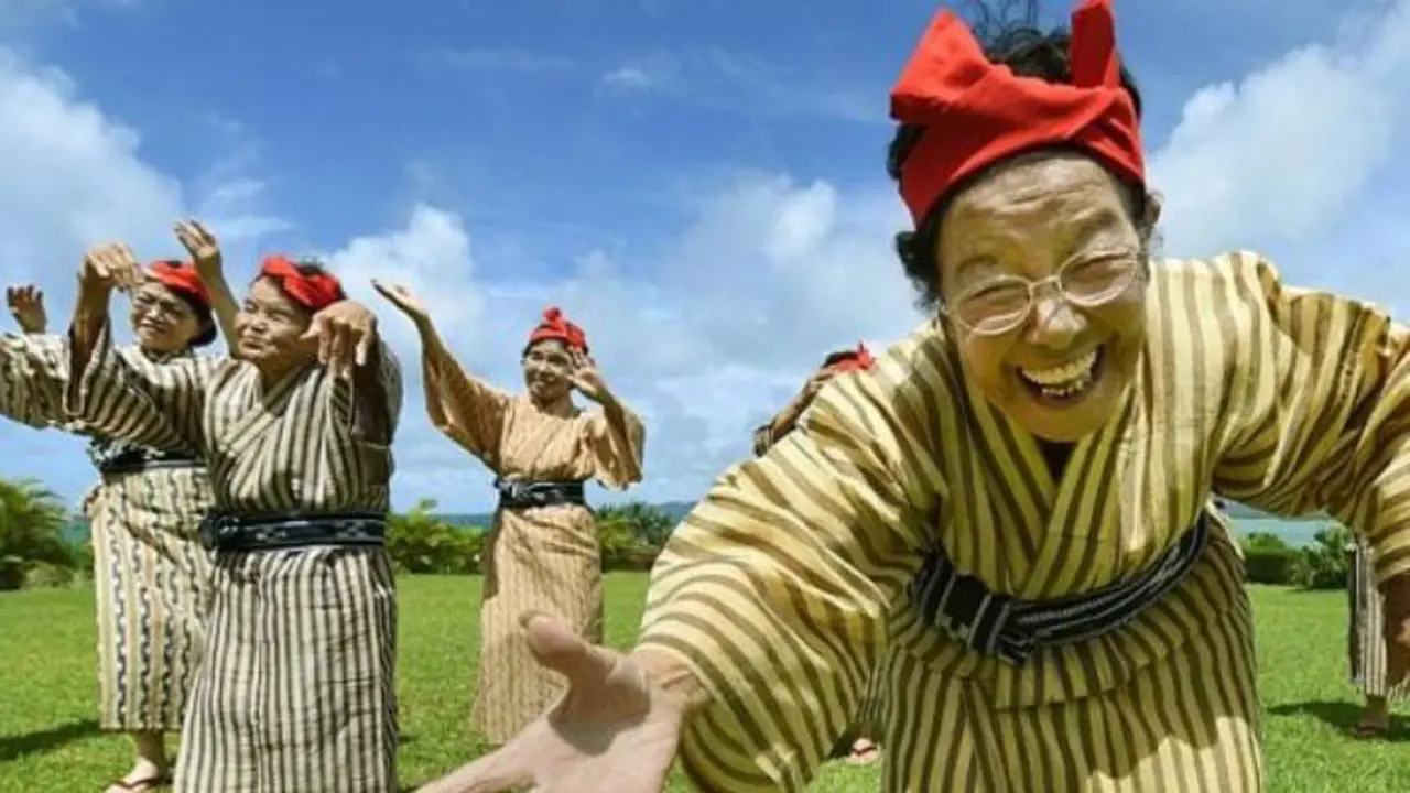 Uniknya KBG84, Girl Band Beranggotakan Nenek-nenek Asal Jepang