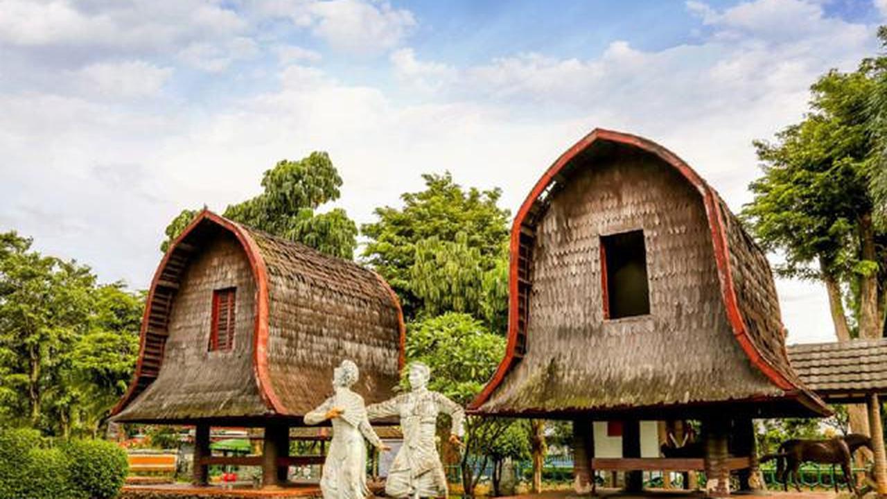 6 Rumah Adat Nusa Tenggara Barat, Simbol Identitas dan Filosofi Luhur