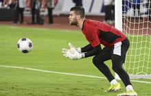 Maarten Paes Gabung Ajax, Kiper Timnas Indonesia Resmi Berlabuh di Eredivisie