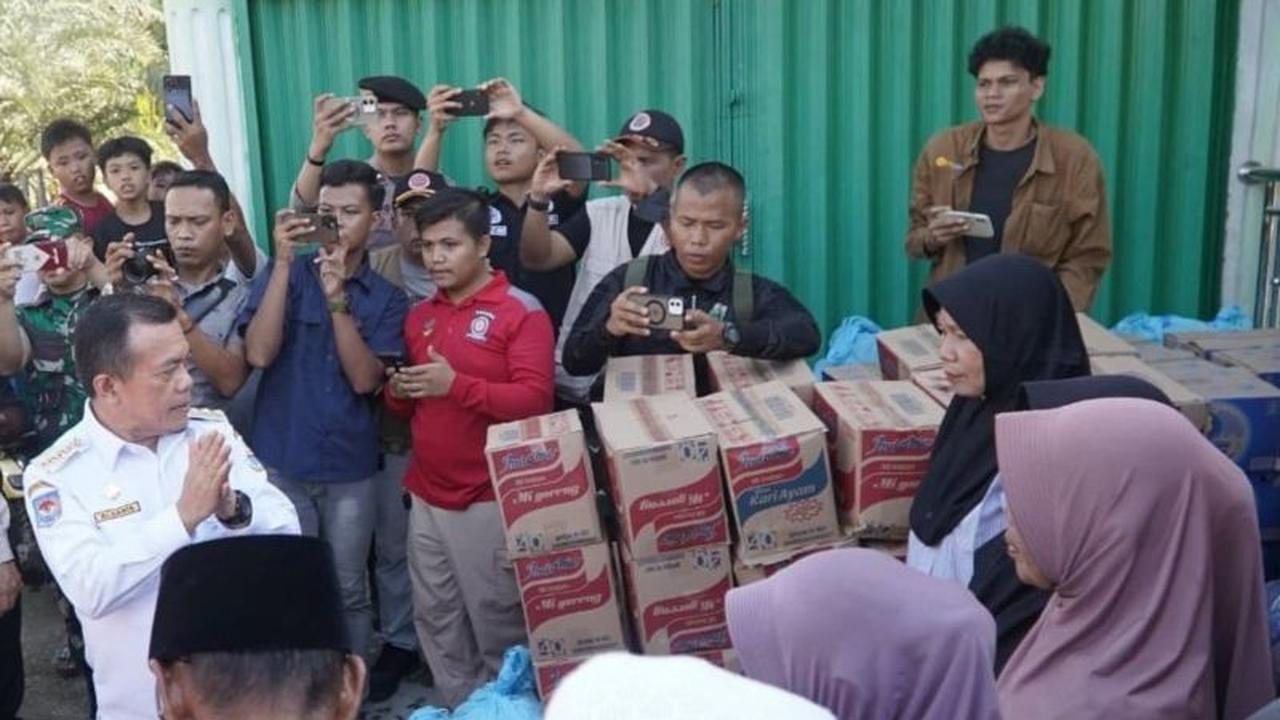 Pemprov Jambi Salurkan Bantuan Mendesak untuk Korban Banjir di Sarolangun