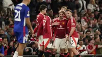 Manchester United berhasil meraih kemenangan 4-1 atas Athletic Bilabo pada laga leg kedua semifinal Liga Europa musim ini di Old Trafford, Jumat (9/5/2025) dini hari WIB. Hasil itu membuat MU melenggang ke final dengan agregat 7-1. (AP Photo/Dave Thompson )